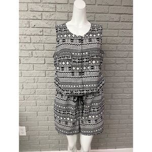 Merona Women Black White Aztec Geometric Print Romper Size XL
